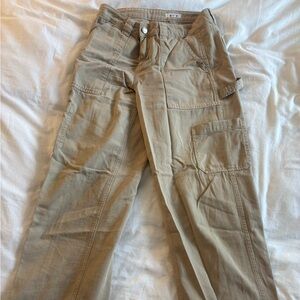 Garage Women’s Beige Cargo Pants